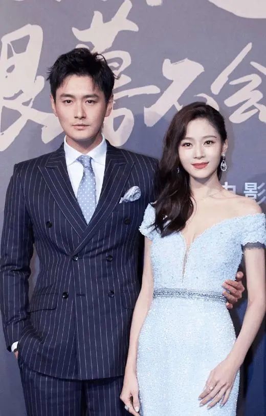 他因长得太帅,被妻子倒追5年才得手,如今一家四口太幸福!