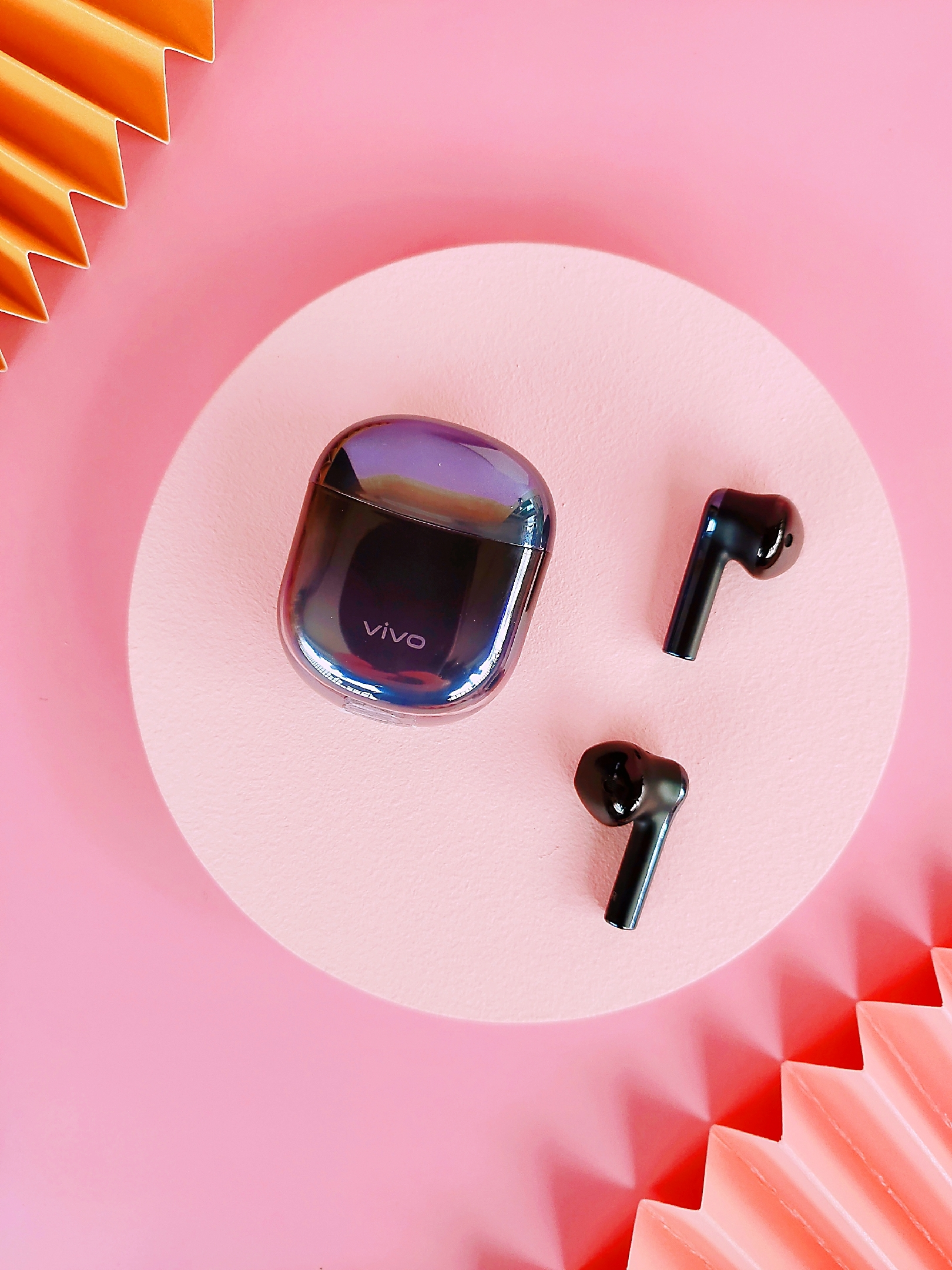 首先了解一下,这款vivo tws neo真无线蓝牙耳机的硬件部分.