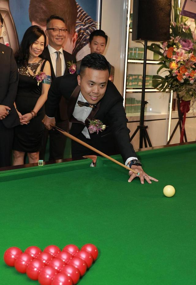 前中国斯诺克一哥退出世锦赛!眼疾影响他状态!已萌生退意