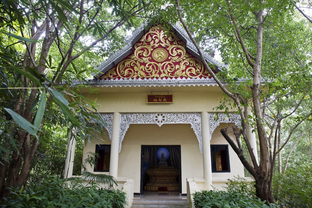 包容东南亚各国寺院建筑风格的南传佛教最大寺院,勐泐大佛寺