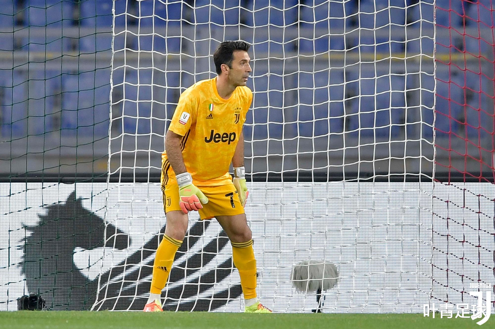 42岁布冯眼神呆滞,7次神扑换来亚军,尤文没他早崩了