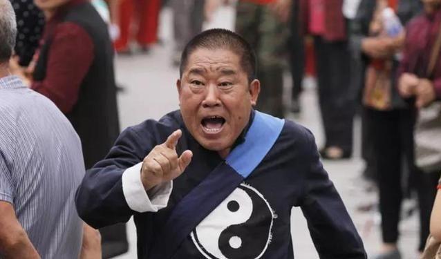 可能一提到杜旭东这个名字大家并不能立马想起来是谁,但是只要看到