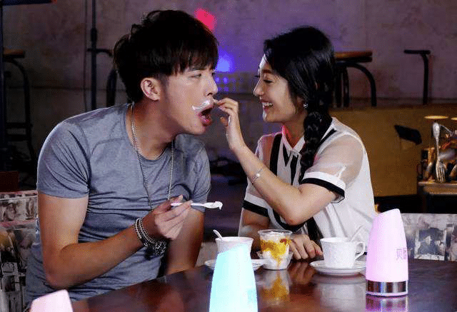 但是这部剧的造星能力也是有限的,演了这部剧的刘琪奕,现在依然是凉的