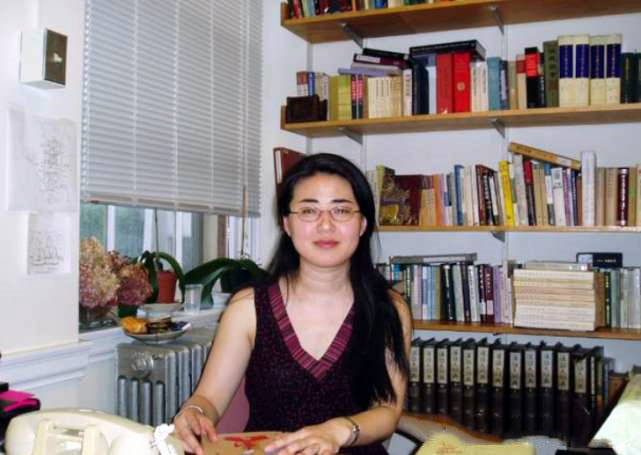 北大著名才女田晓菲,13岁被北大破格录取,赴美留学后加入美籍