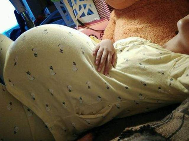 孕妇快生肚子下坠图图片