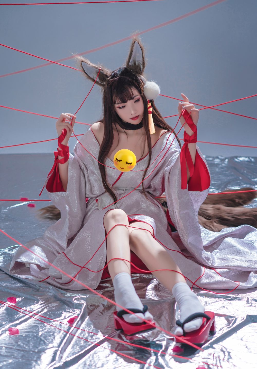 碧蓝航线赤城cos,和服狐耳红线缠身,指挥官sama要上舰吗?