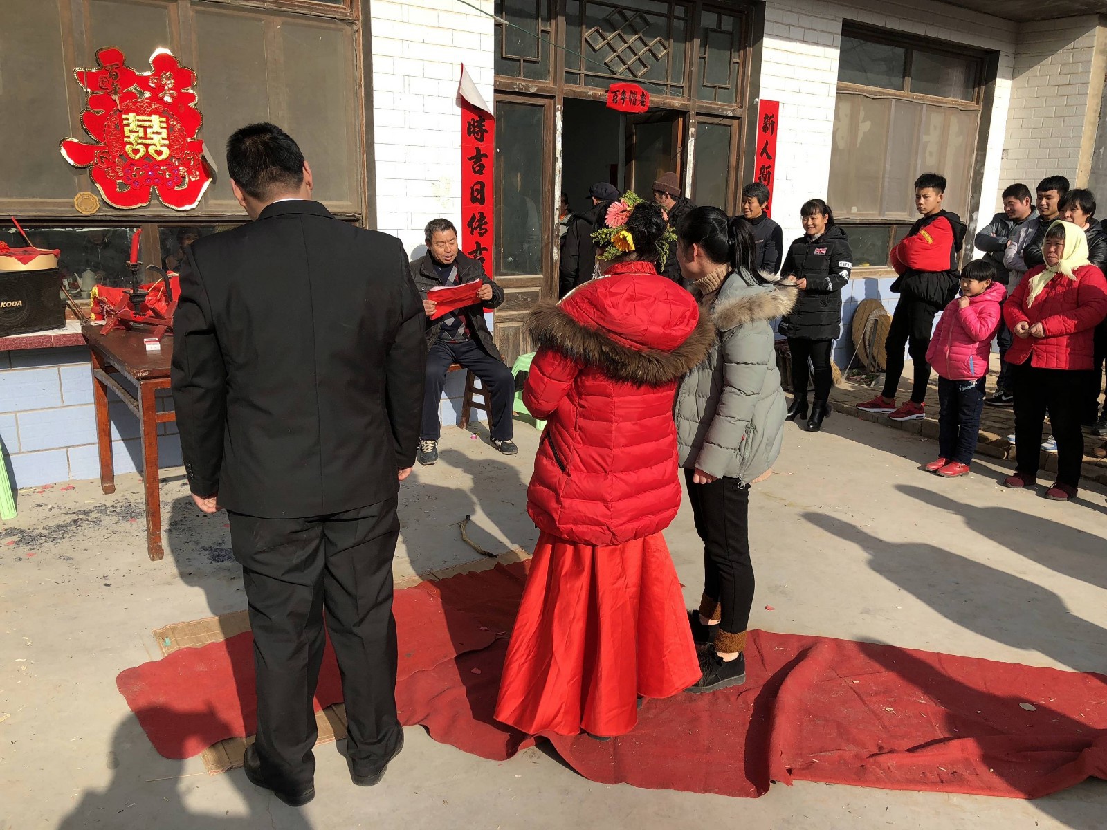 农村结婚彩礼虽高,但这两样东西让很多家庭吃不消?咋回事?