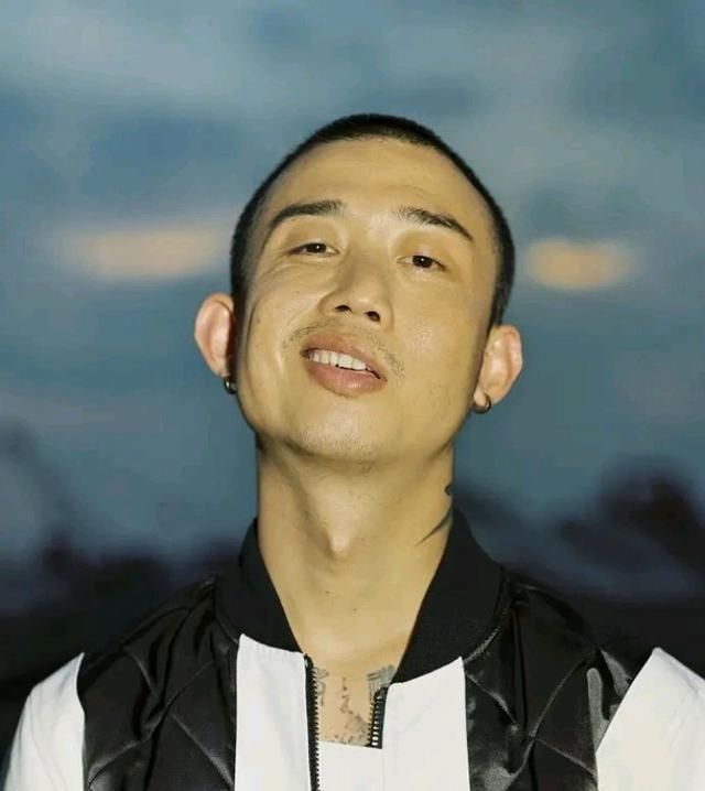 嘻哈歌手gai,一个让人喜欢的歌手|沧海一声笑|嘻哈|唱法_新浪新闻