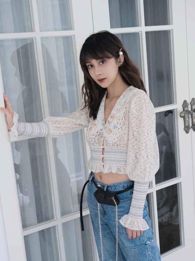 是最美警花没错了,林籽私服造型大合集,25岁展现百变