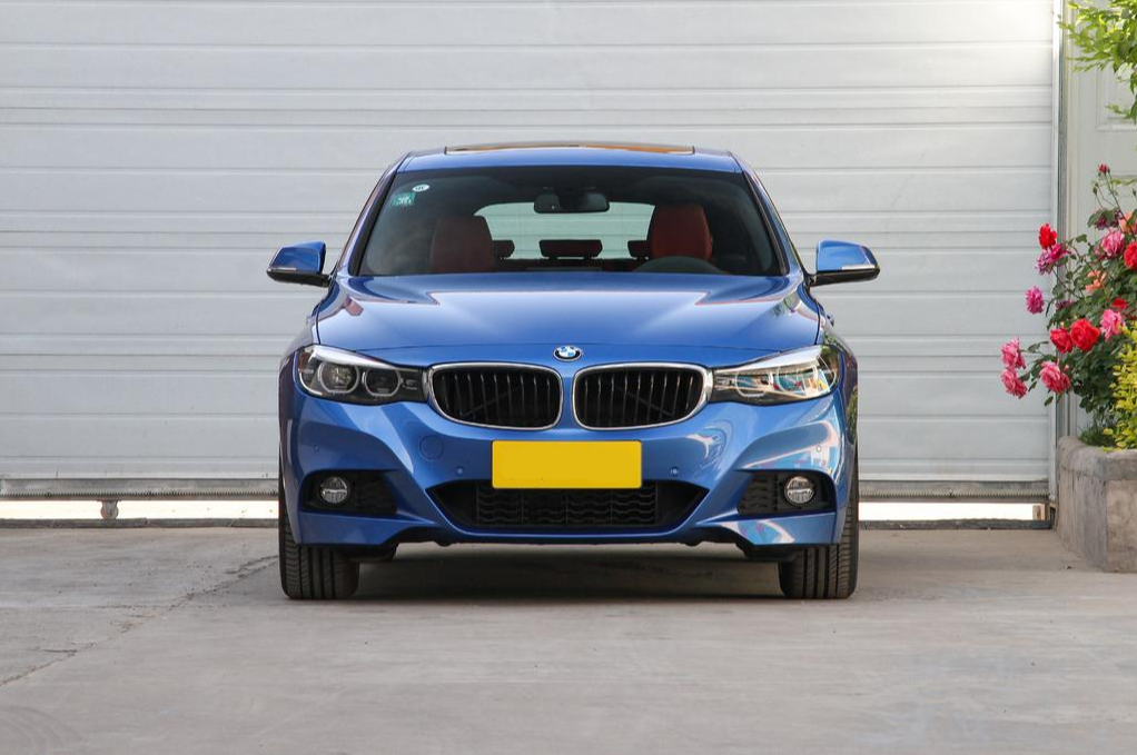 2.0t四驱宝马掀背,4.85米五门凭啥值44.98万