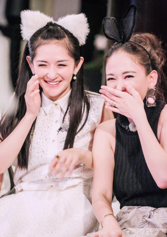 谢娜表白陈乔恩:你永远是我最爱的乔恩回应塑料花情谊