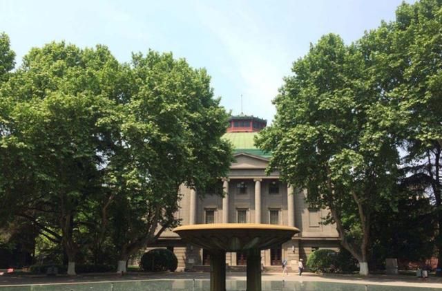西北农林科技大学西北农林科技大学,简称西北农大,前身是创建于创建于