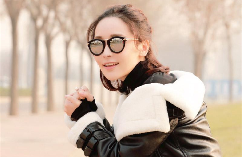 李曼还和罗晋谈了两年的恋爱,如今罗晋已和唐嫣共同建立新的家庭