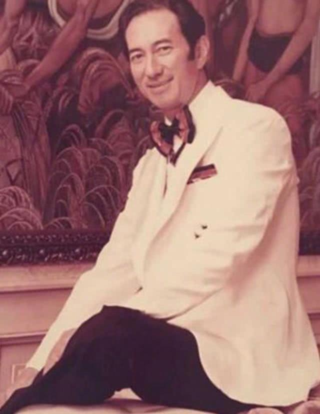 为了切断这段姻缘,两个人各自成婚,但成家后的何鸿章和何婉琪依旧对