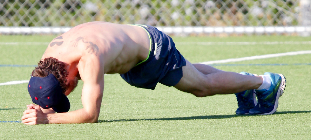 卡西阿弗莱克健身照曝光45岁奥斯卡影帝准备转型出演动作片