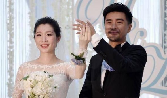2014年5月,张昊在哈尔滨与相恋十年的鞠驰举行婚礼,被问到为何没参加