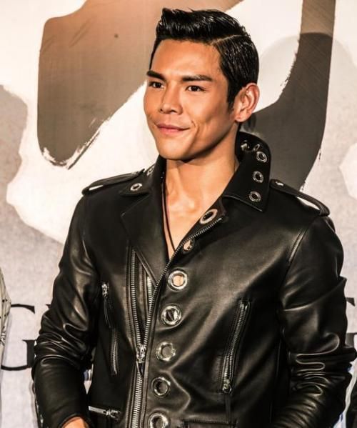 郭碧婷被传怀孕,72岁公公向华强再出山,力挺向佐拍广告赚奶粉钱