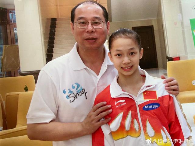 奥运冠军杨伊琳悼念恩师陆善真:一个月前您还帮我写推荐信