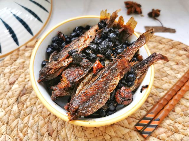 自制鱼罐头怎么做才能骨酥肉烂记住这3点比买的都好吃