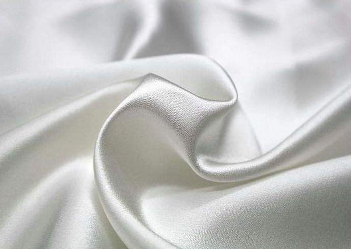 比如海藻纤维,珍珠纤维等,希望它们能早日投入实际应用,造福我们又懒