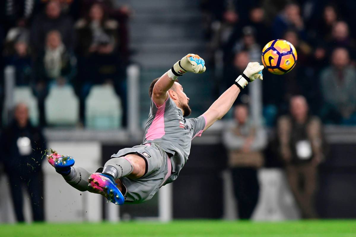 如何科学地扑救低平球