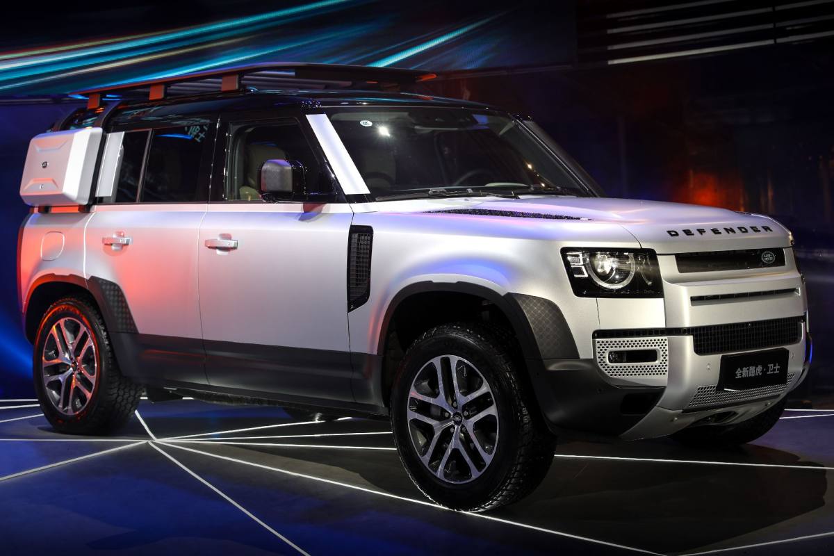 限量27台全新路虎卫士首发哑银特别版亮相粤港澳大湾区车展