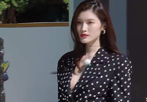 奔跑吧走秀何穗超飒宋轶俏皮baby又被特别对待