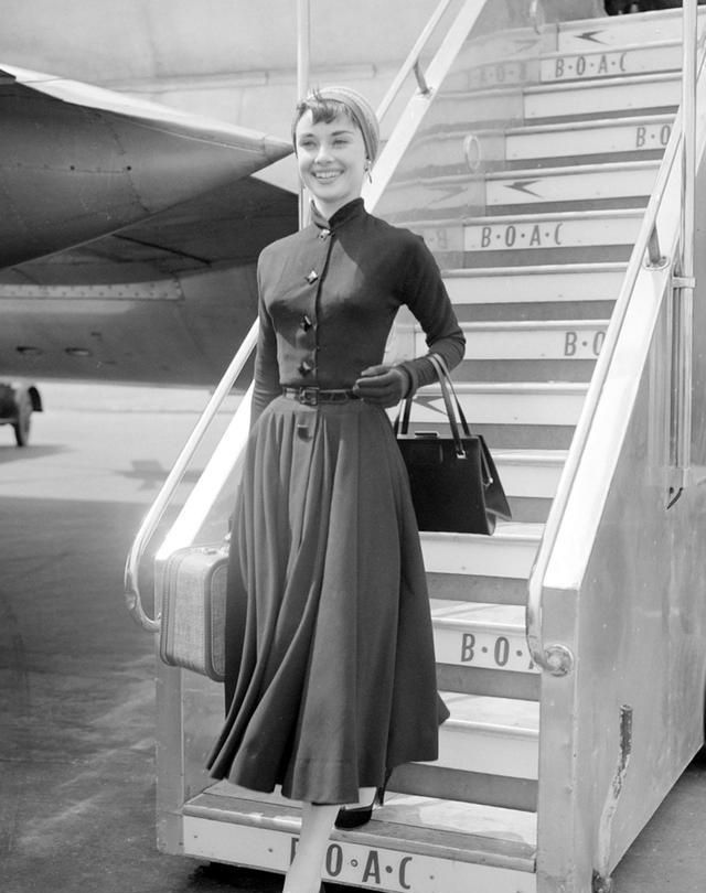 像奥黛丽赫本这样穿你也可以拥有女神般永不过时的时髦