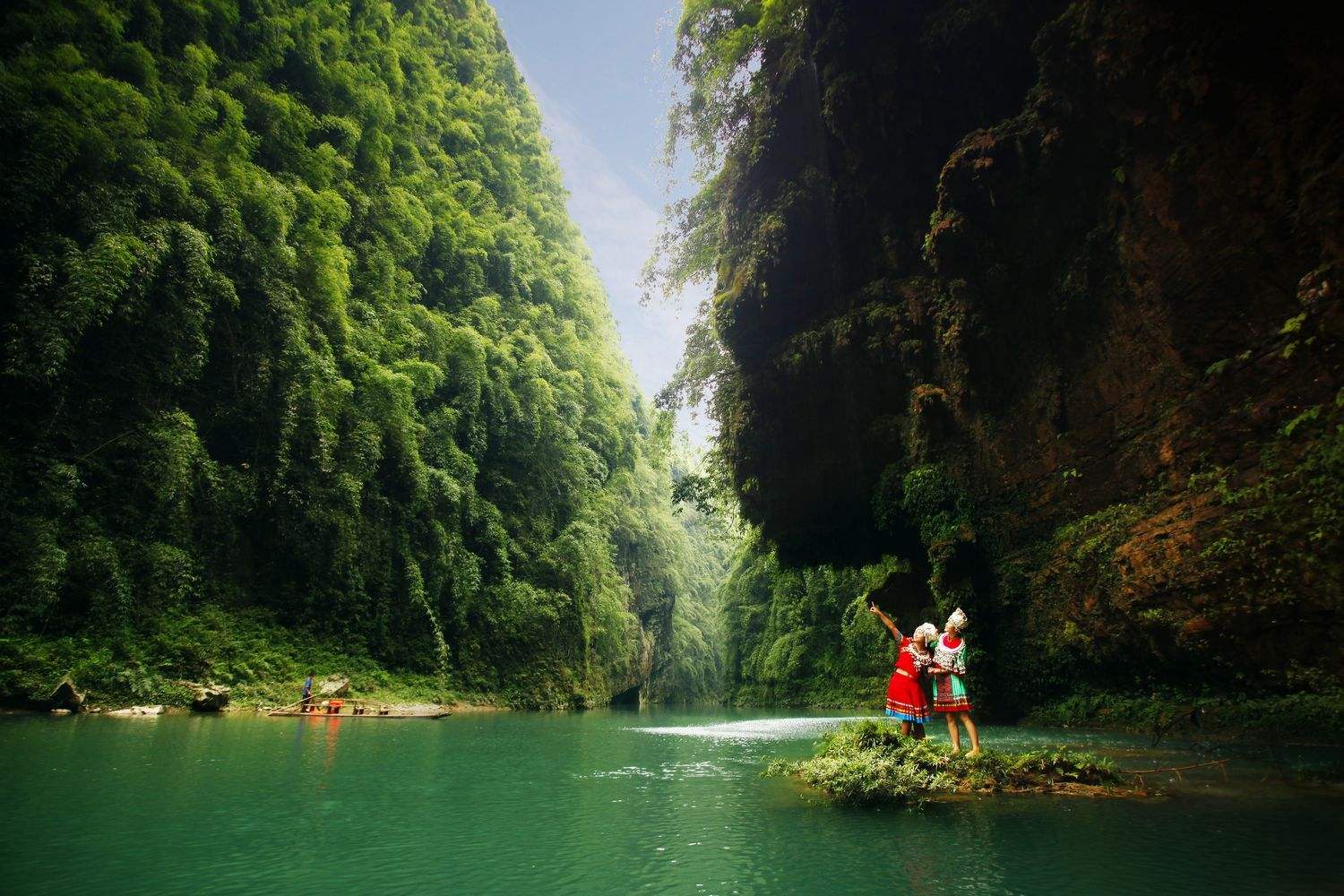 重庆多了一个5a级景区,原生态的,水可以与九寨沟媲美