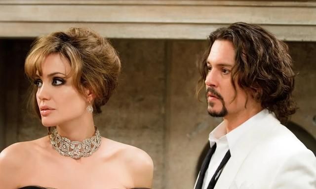 朱莉|致命伴旅|德普_新浪新闻