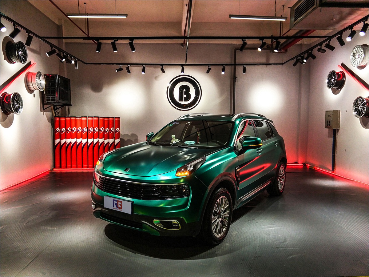 领克01车身改色电光祖母绿rg瑞集改色膜陕西西安加盟店出品