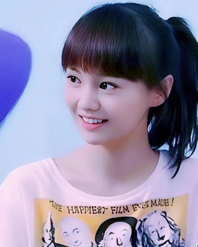 郑爽出道前的照片如仙女一样.