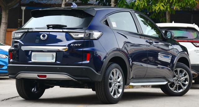 纯电版本田xrv补贴真多,9.98万包牌落地 免税,代步挺合适