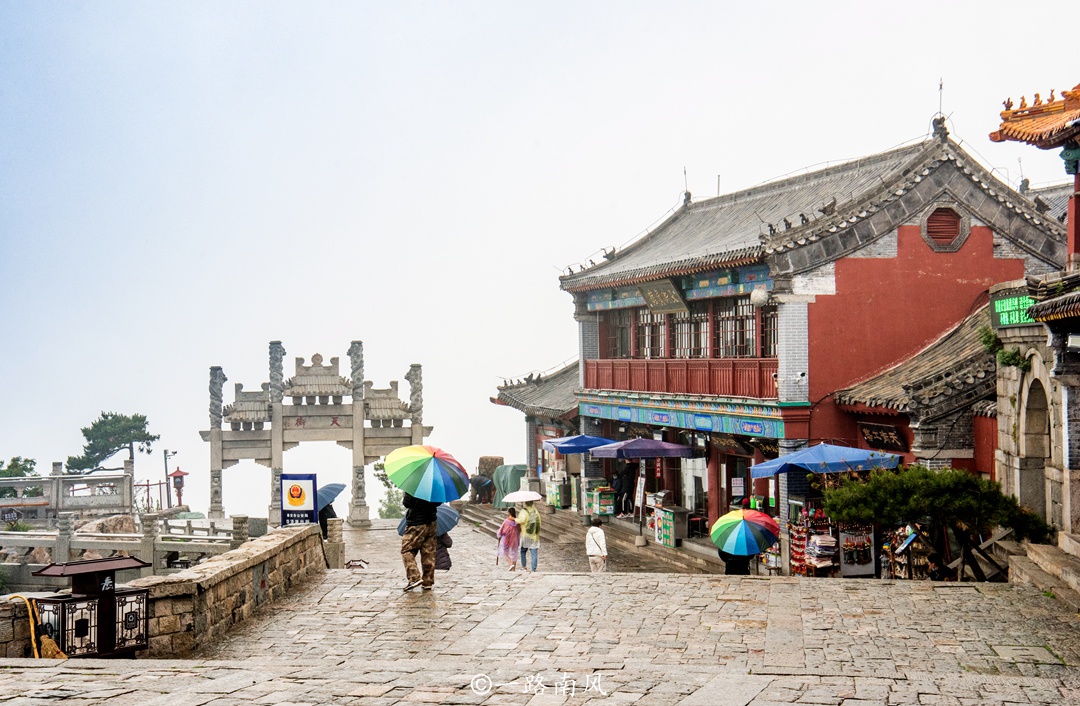 泰山有条"天上街市",仿若仙境中的商业街|天街|泰山|街市_新浪新闻