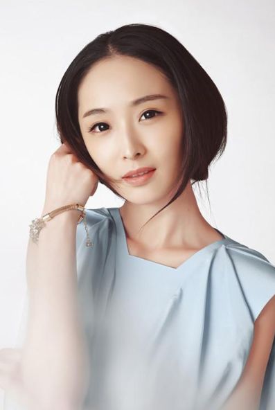 她艳压巩俐成"黄金第一美",走红后抛弃罗晋,今退圈嫁入豪门|李曼|罗晋