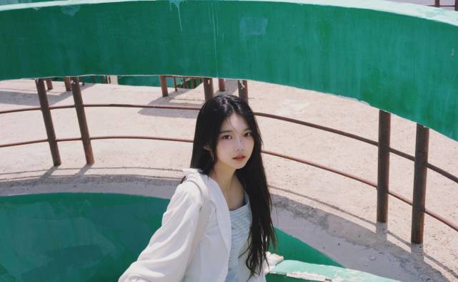 唱淡黄的长裙出名,如今被拍到带男生回家|李熙|李熙凝|猫猫_新浪新闻