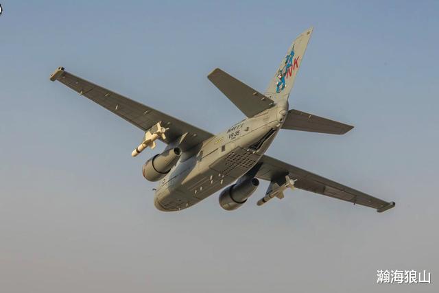 新锐ssn密集水下,逼迫对手要重新启封90架老式s3b深海反潜