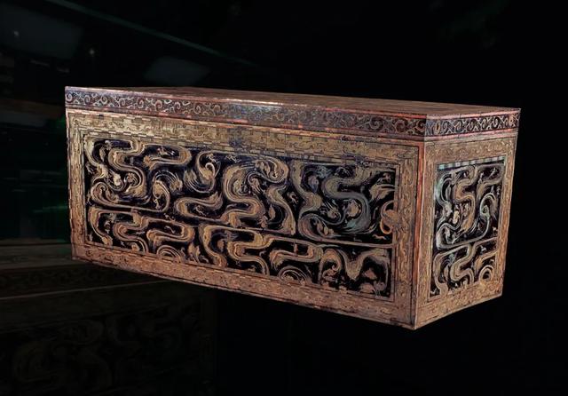 是西汉初期长沙国丞相,轪侯利苍一家三口的墓葬,于1972年～1974年先后