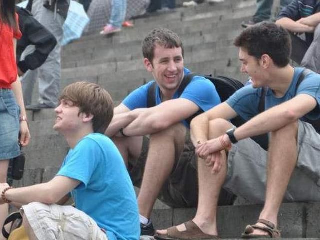 日本人移居到上海，当前数量已超过10万，他们又是如何生存？休闲区蓝鸢梦想 - Www.slyday.coM