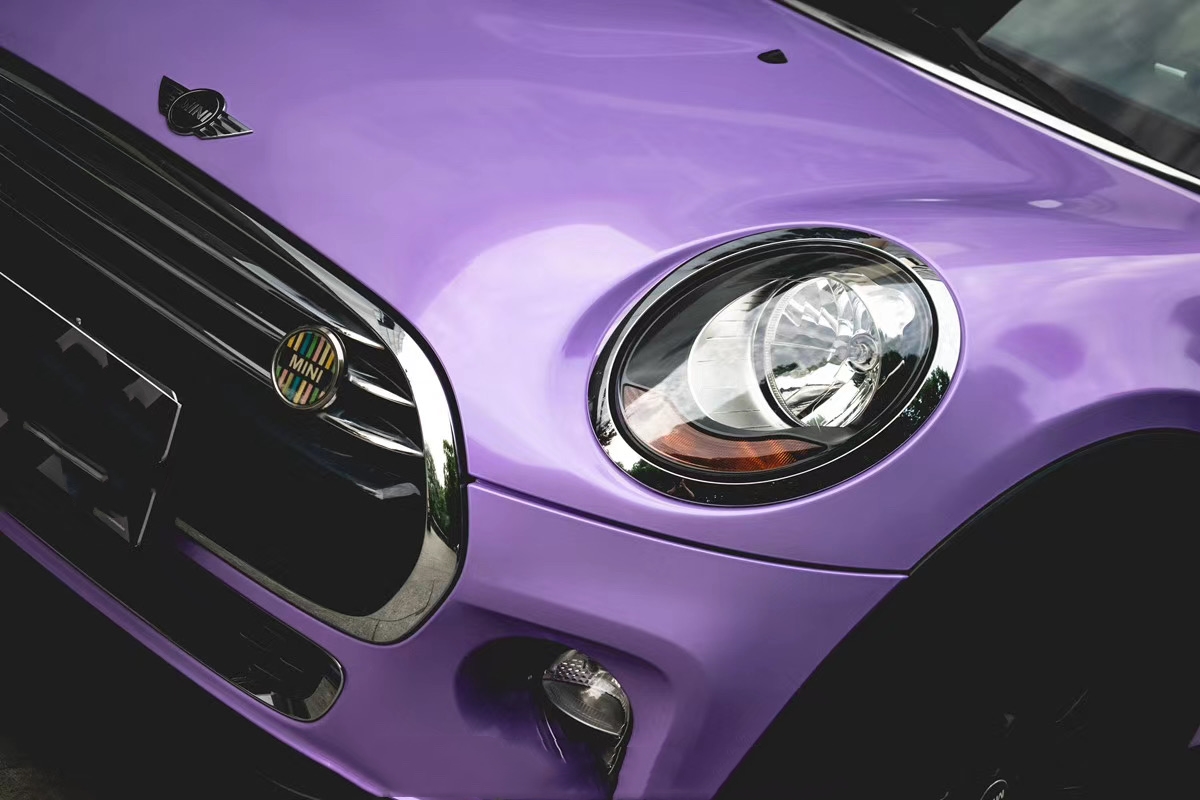 它是车又是"孩子"如此爱车当然要让它与众不同 mini改色梦幻紫