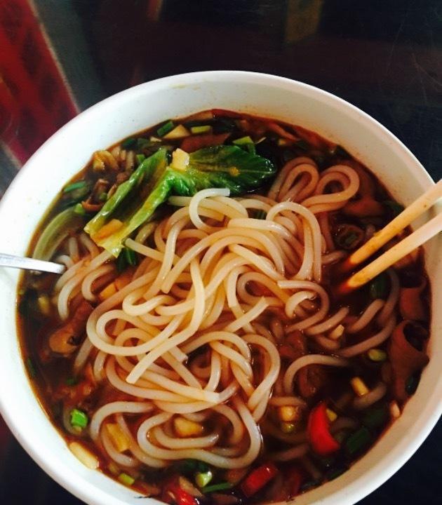 汤米粉这做香辣美味好吃到连汤汁都不剩