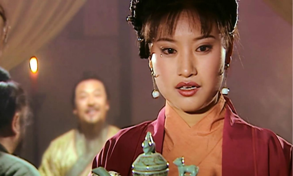 行者武松就更不用说了,虽然武松快意恩仇令人钦佩,还被金圣叹评为水浒