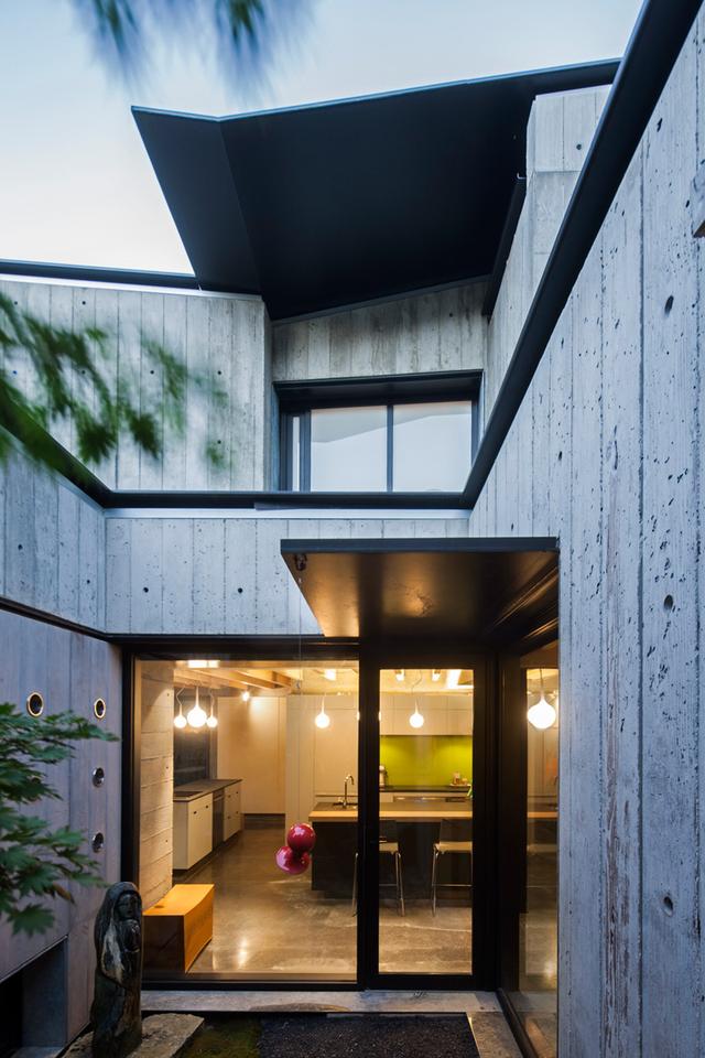 晒晒清水模回廊别墅设计,一般设计师建不出这效果吧!我先收藏了