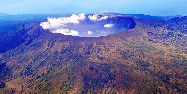 远在苏门答腊岛上的居民都能听到(苏门答腊岛距离坦博拉火山1200英里