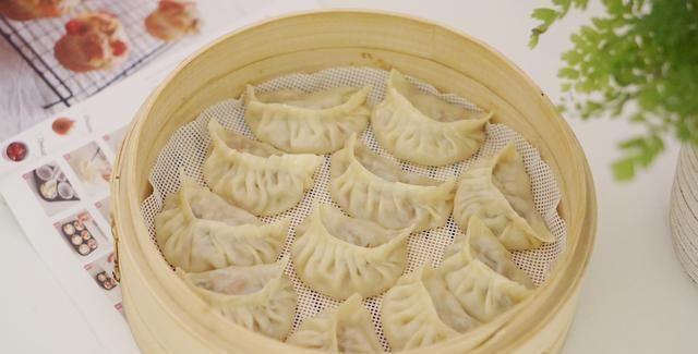 安徽绩溪水馅包值得被更多人品尝馅料独具特色冬瓜包是一绝