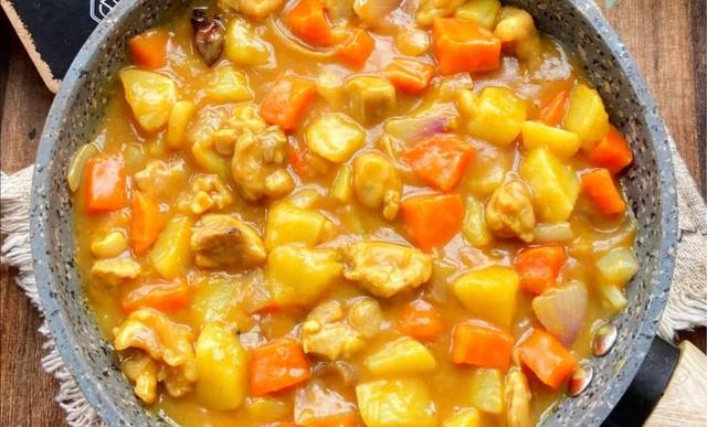 浓香可口的咖喱土豆鸡块,专治没食欲,简单快捷,好吃到舔盘