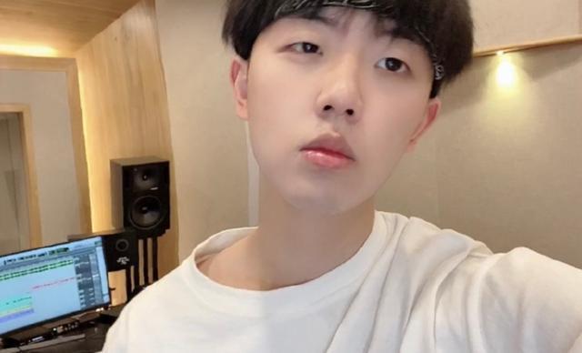 和平精英小抠脚盘点人气,98k性价比皮肤:华贵君王500