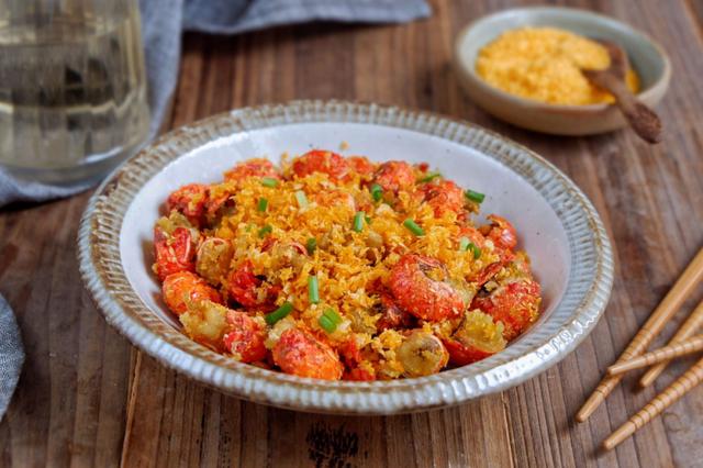 虾尾明明都是肉,为啥比整只小龙虾便宜,网友:一分钱一分货