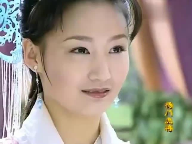 演员牛萌萌吸毒被抓,她曾在《杨门虎将》中饰演柴郡主