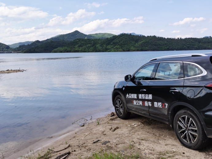 足够Keep real的一台SUV，能否帮助江淮重回赛道？丨试驾嘉悦X7